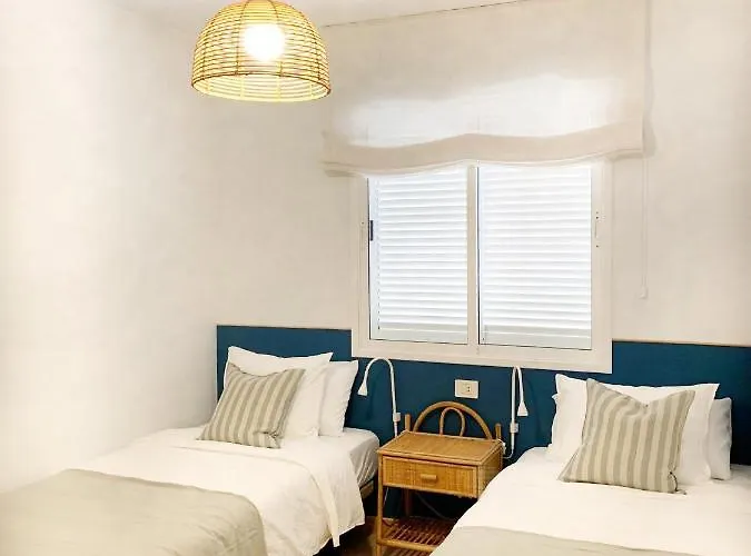 Pool In Cristianos, Excellent Location * Los Cristianos (Tenerife)